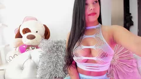 Koral Cuz online show from 2, 2, 2026