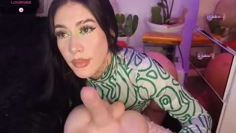 Snapshot of korolovaa chatting on 14, 9, 2025 korolova online show from 14, 9, 2025