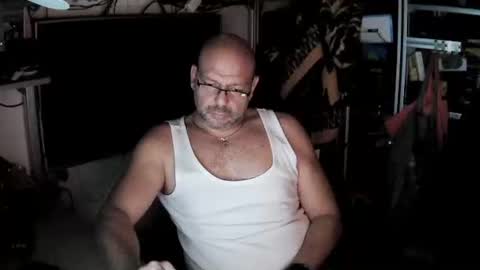 Snapshot of kostasgreek42 chatting on 3, 11, 2025 Kosta online show from 3, 11, 2025