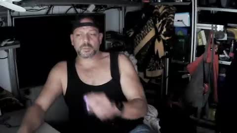 Snapshot of kostasgreek42 chatting on 17, 11, 2025 Kosta online show from 17, 11, 2025