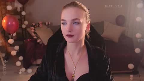 Snapshot of kottyaa_ch chatting on 27, 11, 2025 Kottyaa cb FOLLOWING online show from 27, 11, 2025