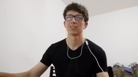 Snapshot of kpo10 chatting on 4, 1, 2025 Facu online show from 4, 1, 2025