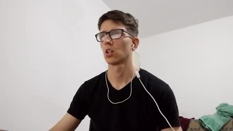 Snapshot of kpo10 chatting on 20, 1, 2025 Facu online show from 20, 1, 2025