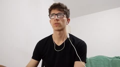 Snapshot of kpo10 chatting on 27, 2, 2025 Facu online show from 27, 2, 2025