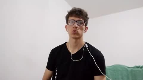 Snapshot of kpo10 chatting on 27, 2, 2025 Facu online show from 27, 2, 2025