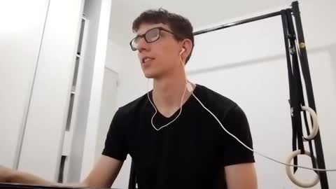 Snapshot of kpo10 chatting on 22, 11, 2025 Facu online show from 22, 11, 2025