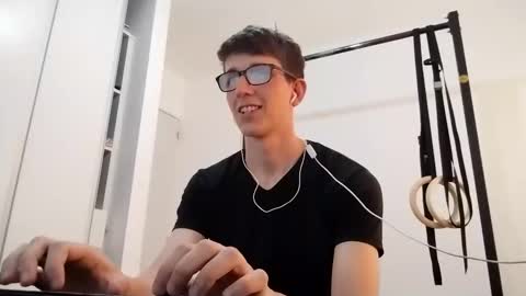 Snapshot of kpo10 chatting on 26, 11, 2025 Facu online show from 26, 11, 2025