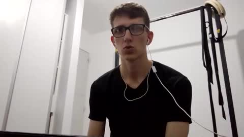 Snapshot of kpo10 chatting on 18, 12, 2025 Facu online show from 18, 12, 2025