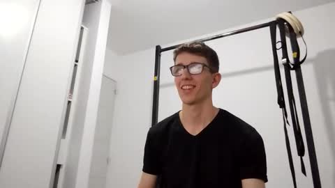 Snapshot of kpo10 chatting on 20, 12, 2025 Facu online show from 20, 12, 2025