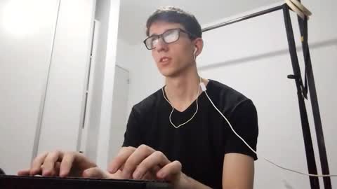 Snapshot of kpo10 chatting on 5, 2, 2026 Facu online show from 5, 2, 2026