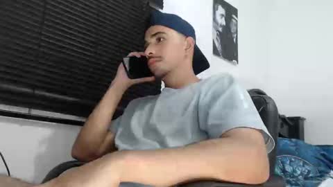 Snapshot of kratoswolf chatting on 14, 12, 2025 kratoswolf online show from 14, 12, 2025