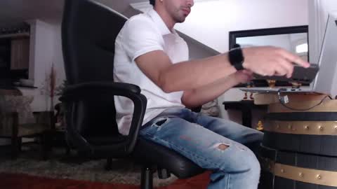 Snapshot of kratoswolf chatting on 29, 4, 2026 kratoswolf online show from 29, 4, 2026