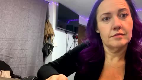 kreamyk420 online show from 17, 12, 2025