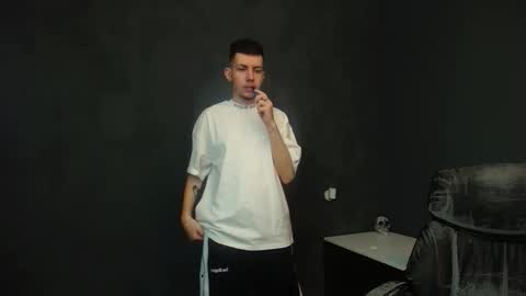 Snapshot of krewvaughn chatting on 12, 3, 2026 KrewVaughn online show from 12, 3, 2026