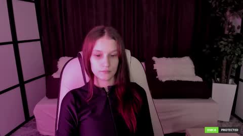 Snapshot of krisdoeil chatting on 24, 11, 2025 krisdoeil online show from 24, 11, 2025