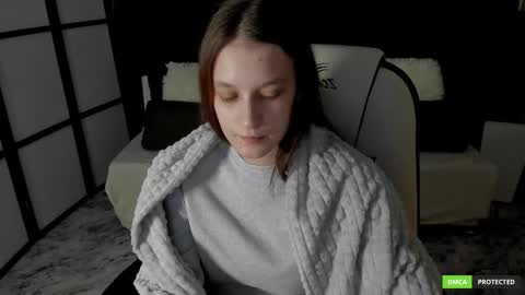 Snapshot of krisdoeil chatting on 14, 12, 2025 krisdoeil online show from 14, 12, 2025