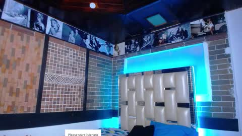 Snapshot of kriss_sweetboobs chatting on 22, 10, 2025 kriss_sweetboobs online show from 22, 10, 2025