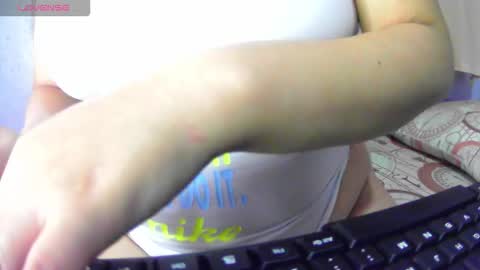 krissone online show from 9, 10, 2025