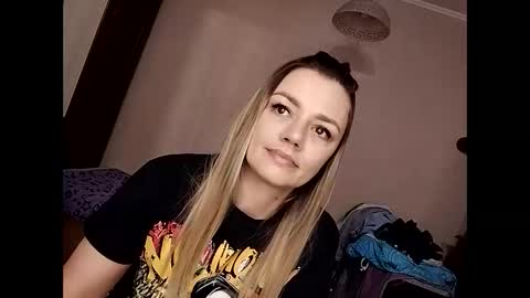 Snapshot of krisssexi chatting on 22, 1, 2025 KrissSexi online show from 22, 1, 2025