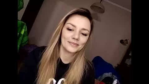 Snapshot of krisssexi chatting on 24, 1, 2025 KrissSexi online show from 24, 1, 2025