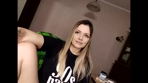 Snapshot of krisssexi chatting on 27, 1, 2025 KrissSexi online show from 27, 1, 2025