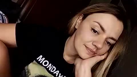 Snapshot of krisssexi chatting on 18, 9, 2025 KrissSexi online show from 18, 9, 2025