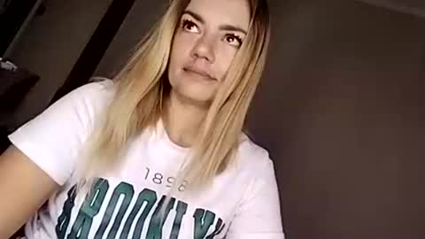 Snapshot of krisssexi chatting on 6, 10, 2025 KrissSexi online show from 6, 10, 2025