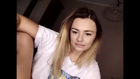 Snapshot of krisssexi chatting on 14, 10, 2025 KrissSexi online show from 14, 10, 2025