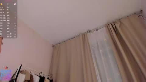 Snapshot of krista_darling chatting on 13, 12, 2025 KristaMerry online show from 13, 12, 2025