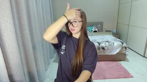 twitter    Annemarye 23 online show from 15, 10, 2025