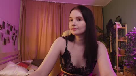 Snapshot of kristen_belll chatting on 10, 4, 2026 Sophia online show from 10, 4, 2026