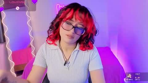 Snapshot of kristen_tay chatting on 13, 9, 2025 kristen_tay online show from 13, 9, 2025