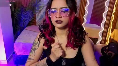 Snapshot of kristen_tay chatting on 8, 6, 2026 kristen_tay online show from 8, 6, 2026
