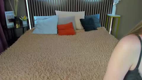 Snapshot of kristi_thompson chatting on 18, 2, 2026 Kristi online show from 18, 2, 2026