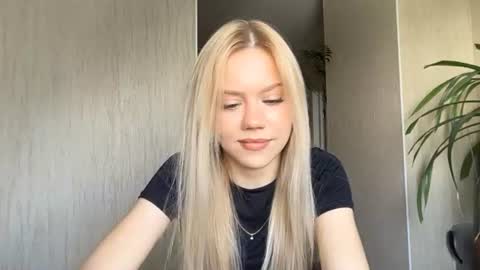 Snapshot of kristifelicien chatting on 27, 6, 2026 Blake online show from 27, 6, 2026