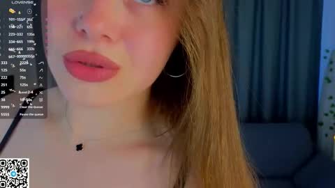 Snapshot of kristigroune chatting on 10, 10, 2025 Zara online show from 10, 10, 2025