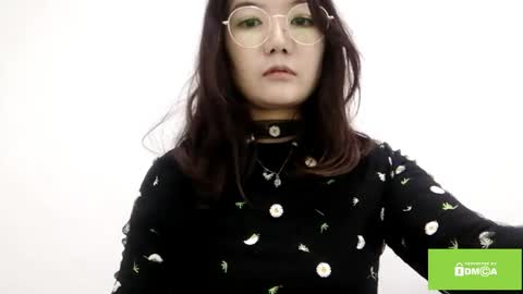 Snapshot of kristimanes chatting on 14, 4, 2026 Rin online show from 14, 4, 2026