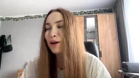 Mila online show from 26, 4, 2026