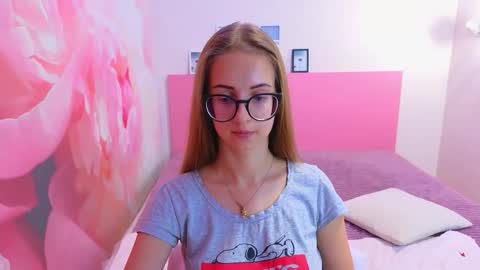 Snapshot of kristina_adel chatting on 10, 10, 2025 Kristina Adel online show from 10, 10, 2025