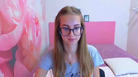 Snapshot of kristina_adel chatting on 13, 11, 2025 Kristina Adel online show from 13, 11, 2025