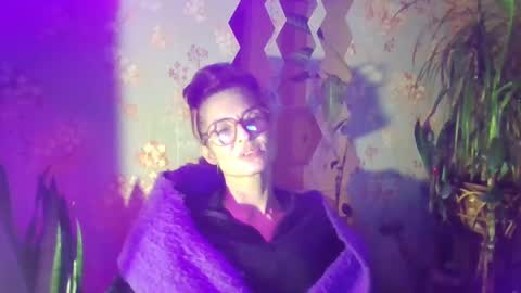 Kristina online show from 4, 2, 2025
