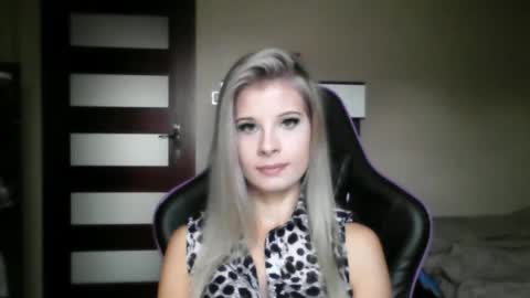 Snapshot of kristineamore chatting on 16, 9, 2025 KristineAmore online show from 16, 9, 2025