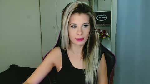 KristineAmore online show from 12, 1, 2026