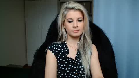 KristineAmore online show from 2, 7, 2026
