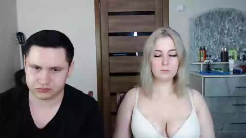 Snapshot of kristy_fran chatting on 4, 3, 2025 Kristy online show from 4, 3, 2025