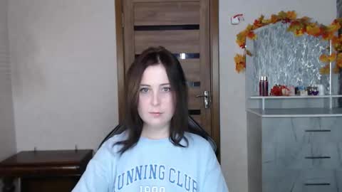 Snapshot of kristy_fran chatting on 8, 10, 2025 Kristy online show from 8, 10, 2025