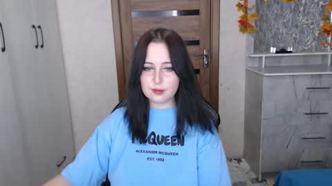 Snapshot of kristy_fran chatting on 1, 12, 2025 Kristy online show from 1, 12, 2025