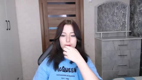 Snapshot of kristy_fran chatting on 14, 12, 2025 Kristy online show from 14, 12, 2025