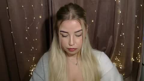 Snapshot of kristyflowers chatting on 9, 12, 2024 KristyFlowers online show from 9, 12, 2024