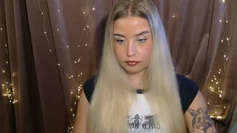 Snapshot of kristyflowers chatting on 12, 12, 2024 KristyFlowers online show from 12, 12, 2024
